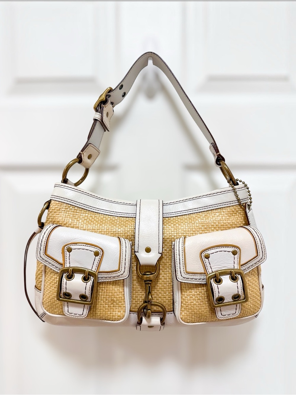 Coach Legacy Woven Straw White‎ Leather Shoulder Bag Dog Leash Clip 105